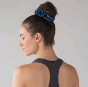 Lululemon Light-locks Scrunchie